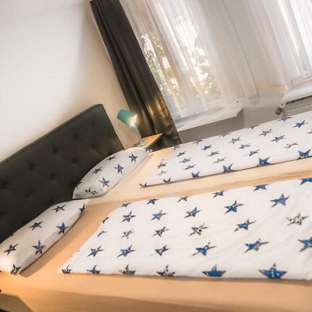 Altstadt Apartment Alisa 杜塞尔多夫 外观 照片